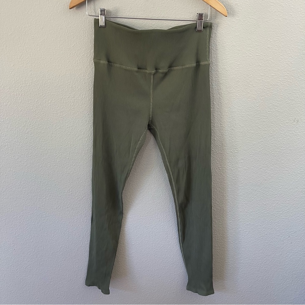 Carbon38 Green Ribbed Stretch Nylon Leggings Size… - image 5